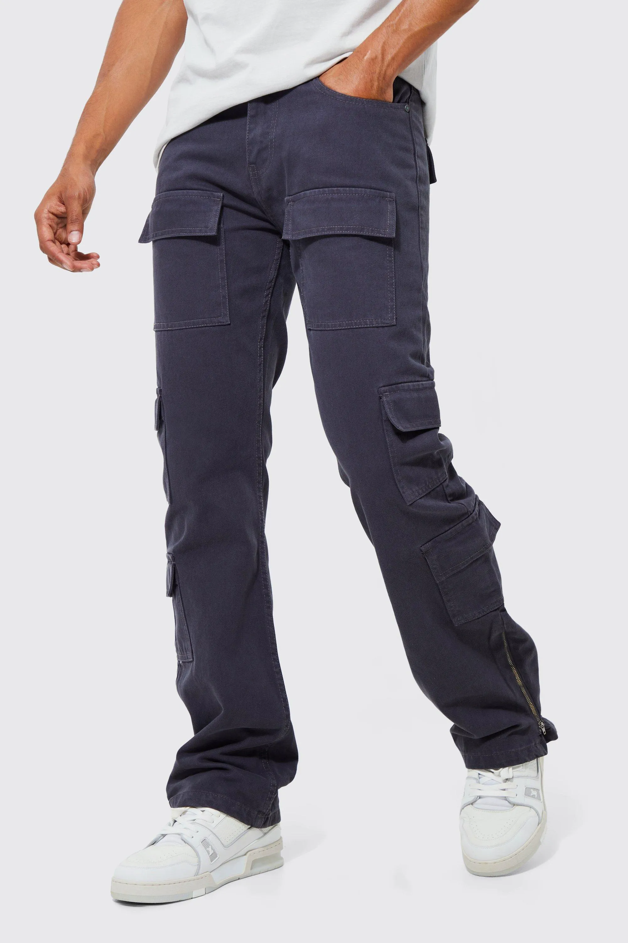 Baggy Flare Overdyed Cargo Jeans | boohooMAN UK